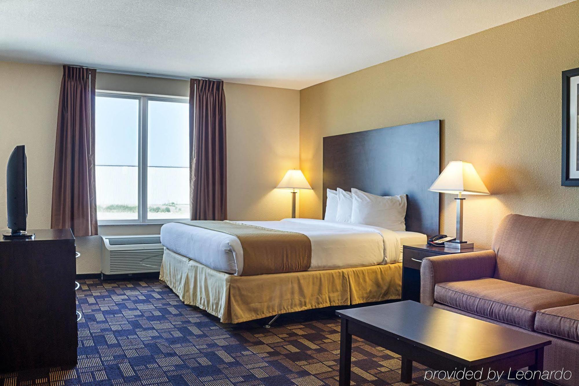 Quality Inn & Suites Minot Ngoại thất bức ảnh